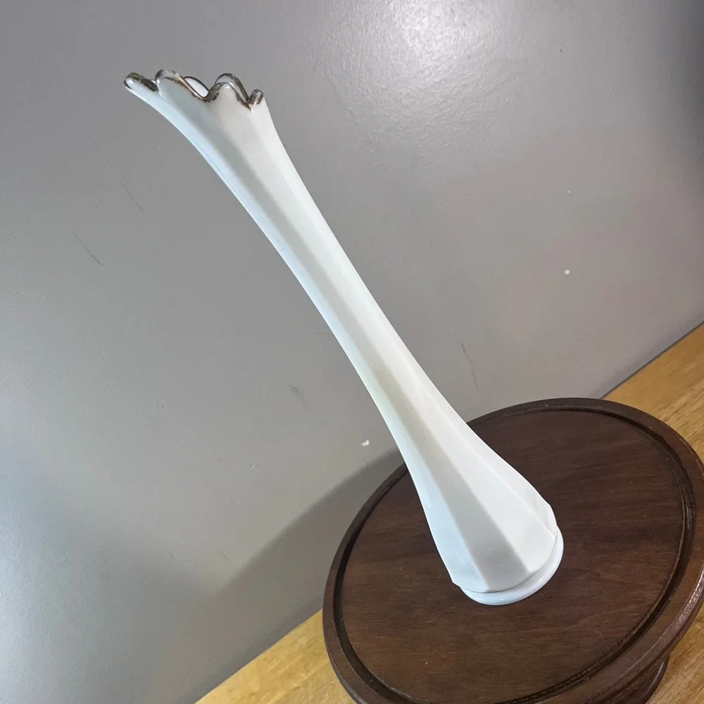 N/A milk glass